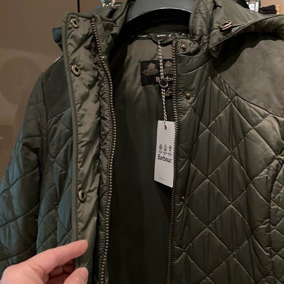 BARBOUR quilted winter coat - Picture 3 of 11